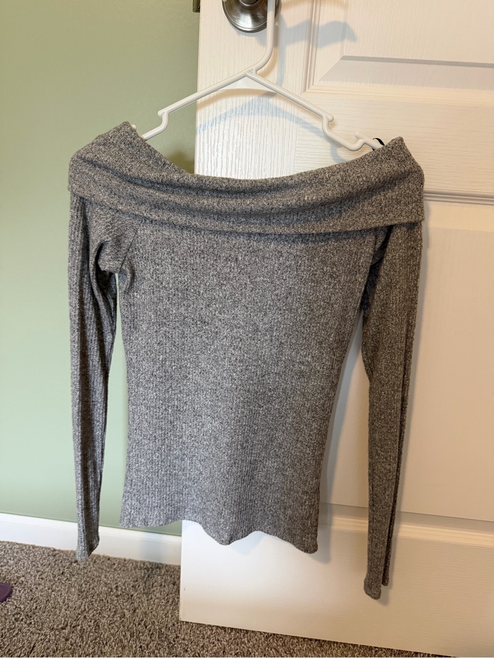 Express Heather Gray Off-the-Shoulder Ribbed Sweater